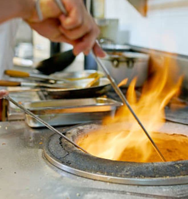 ナン焼き機(タンドール窯)